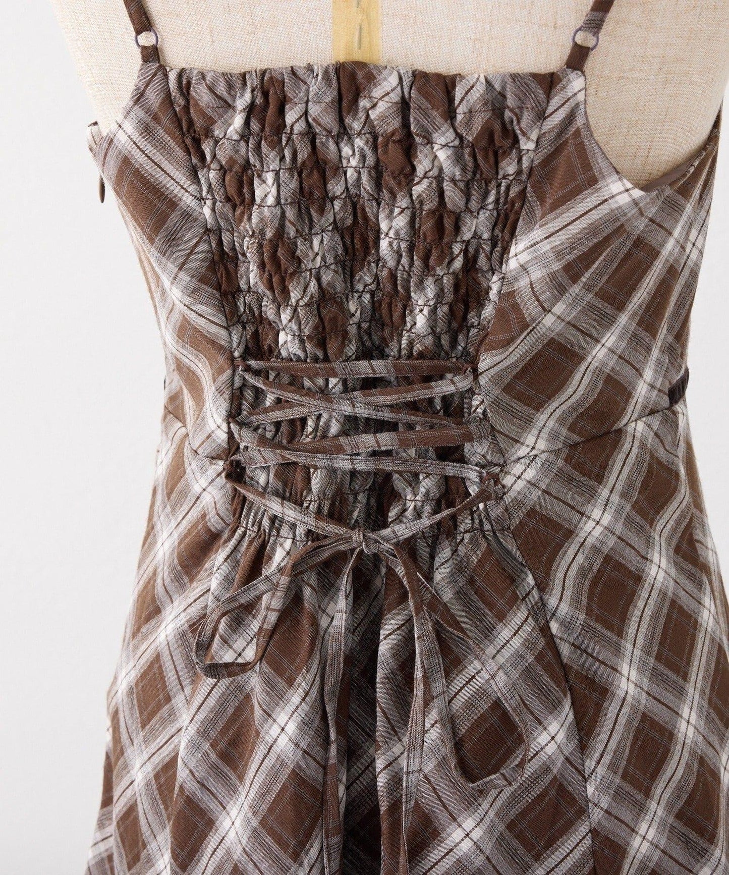 後背繫帶蕾絲吊帶連衣裙