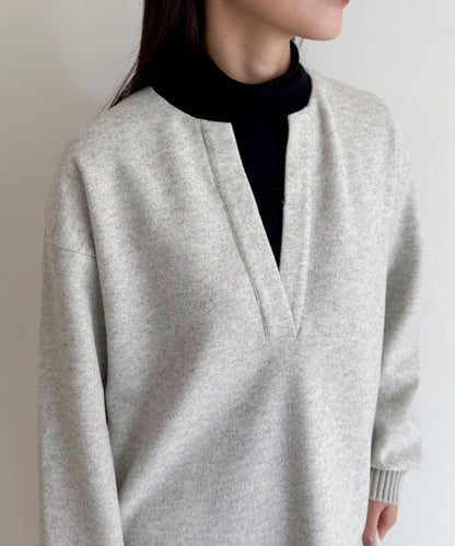 軟質針織呢連衣裙