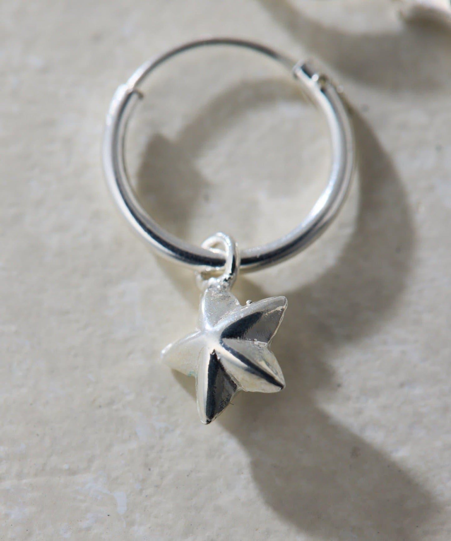 《スターリングシルバー使用》月亮造型耳釘