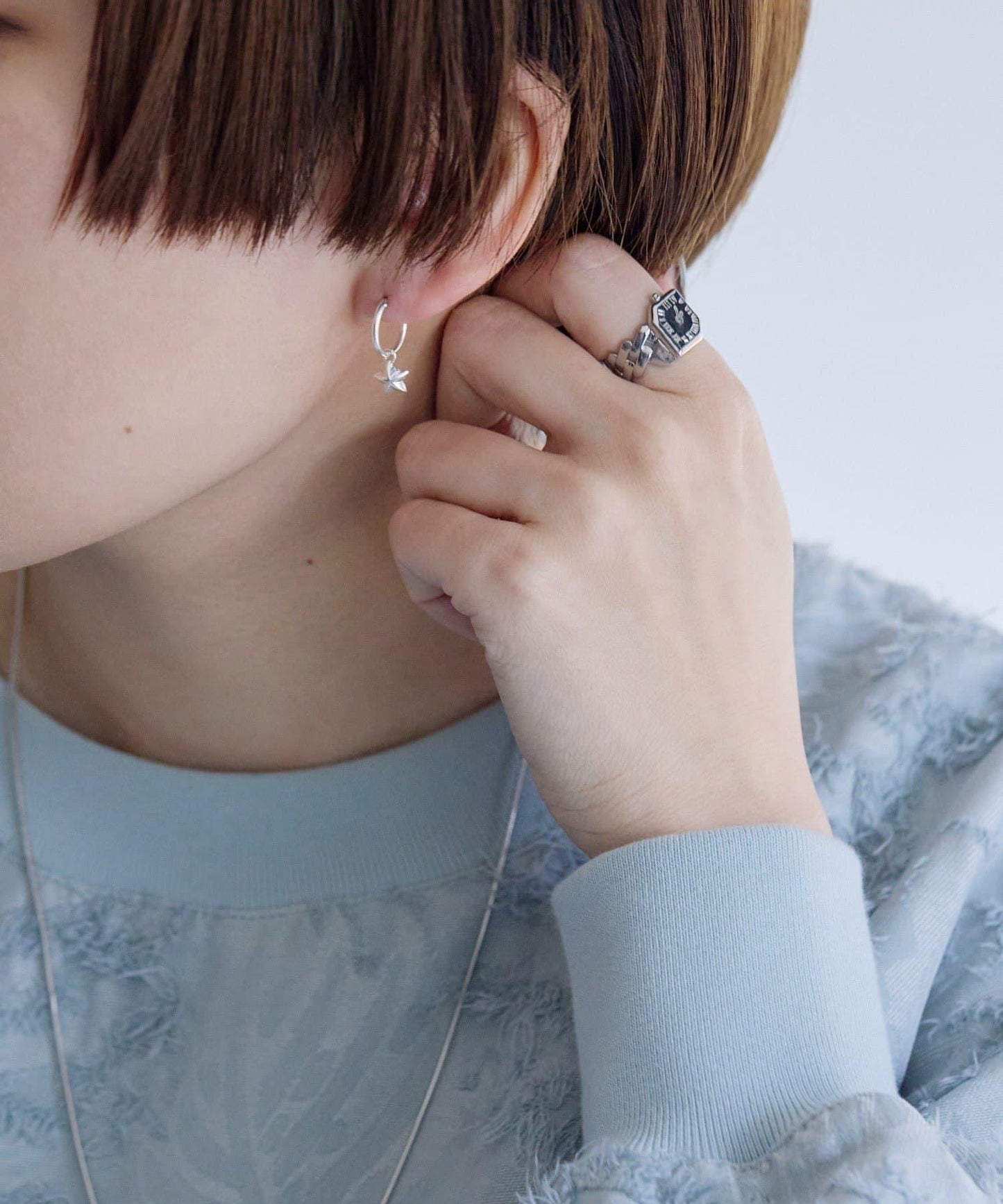 《スターリングシルバー使用》月亮造型耳釘