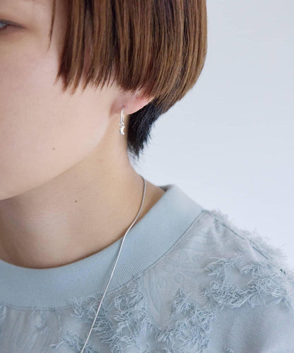 《スターリングシルバー使用》月亮造型耳釘