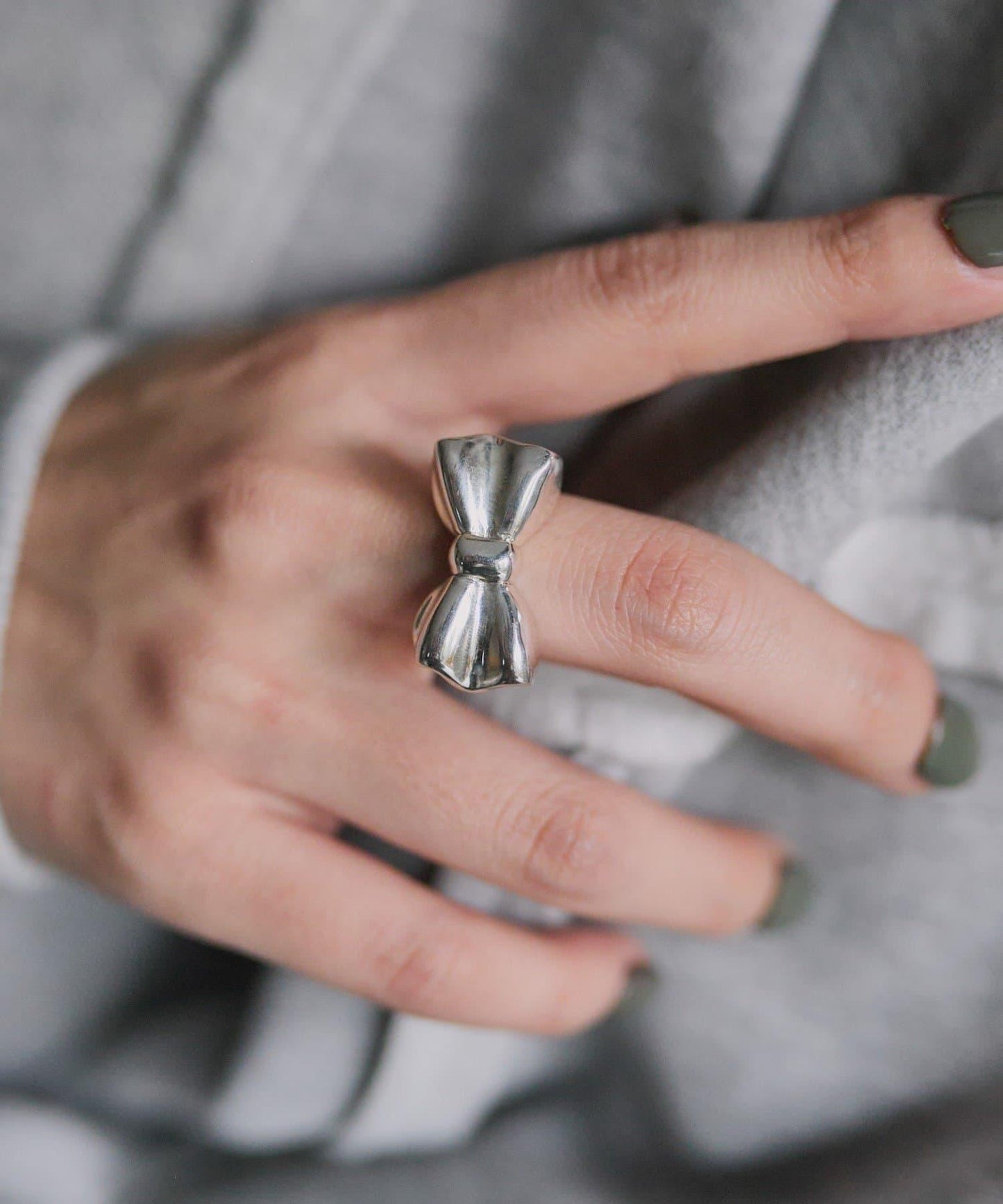 《スターリングシルバー使用》蝴蝶結戒指