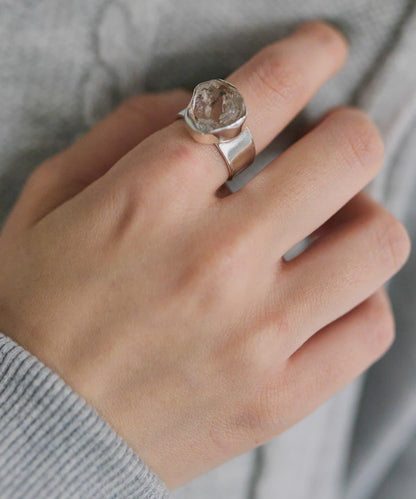 《スターリングシルバー使用》赫基蒙鑽石戒指