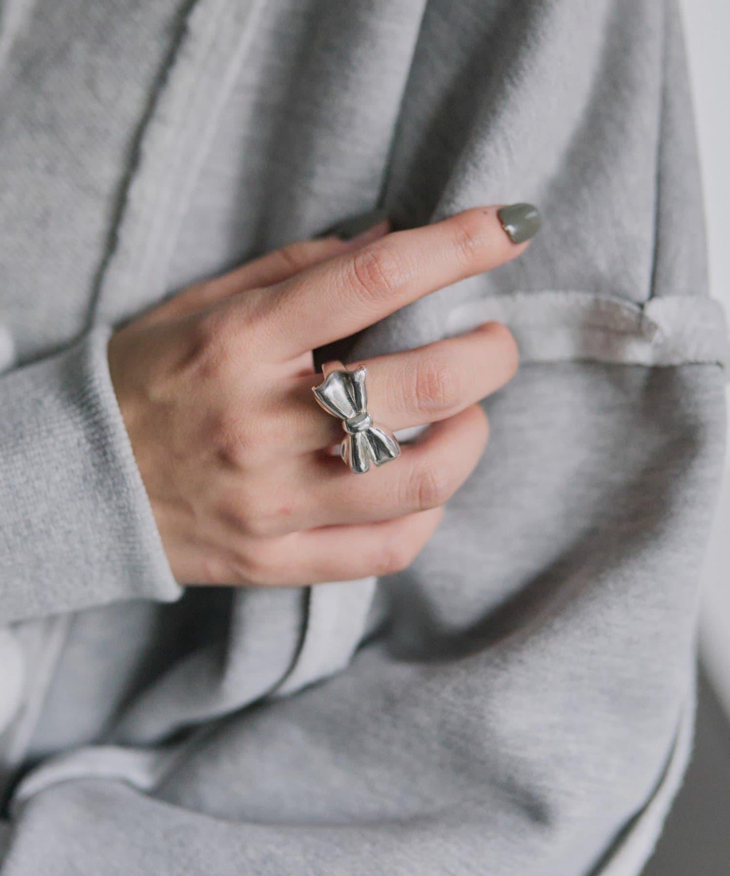 《スターリングシルバー使用》蝴蝶結戒指