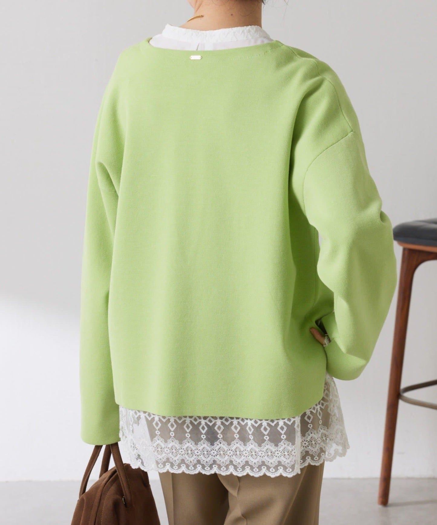 【推薦疊穿】蝴蝶結領下襬蕾絲拼接襯衫