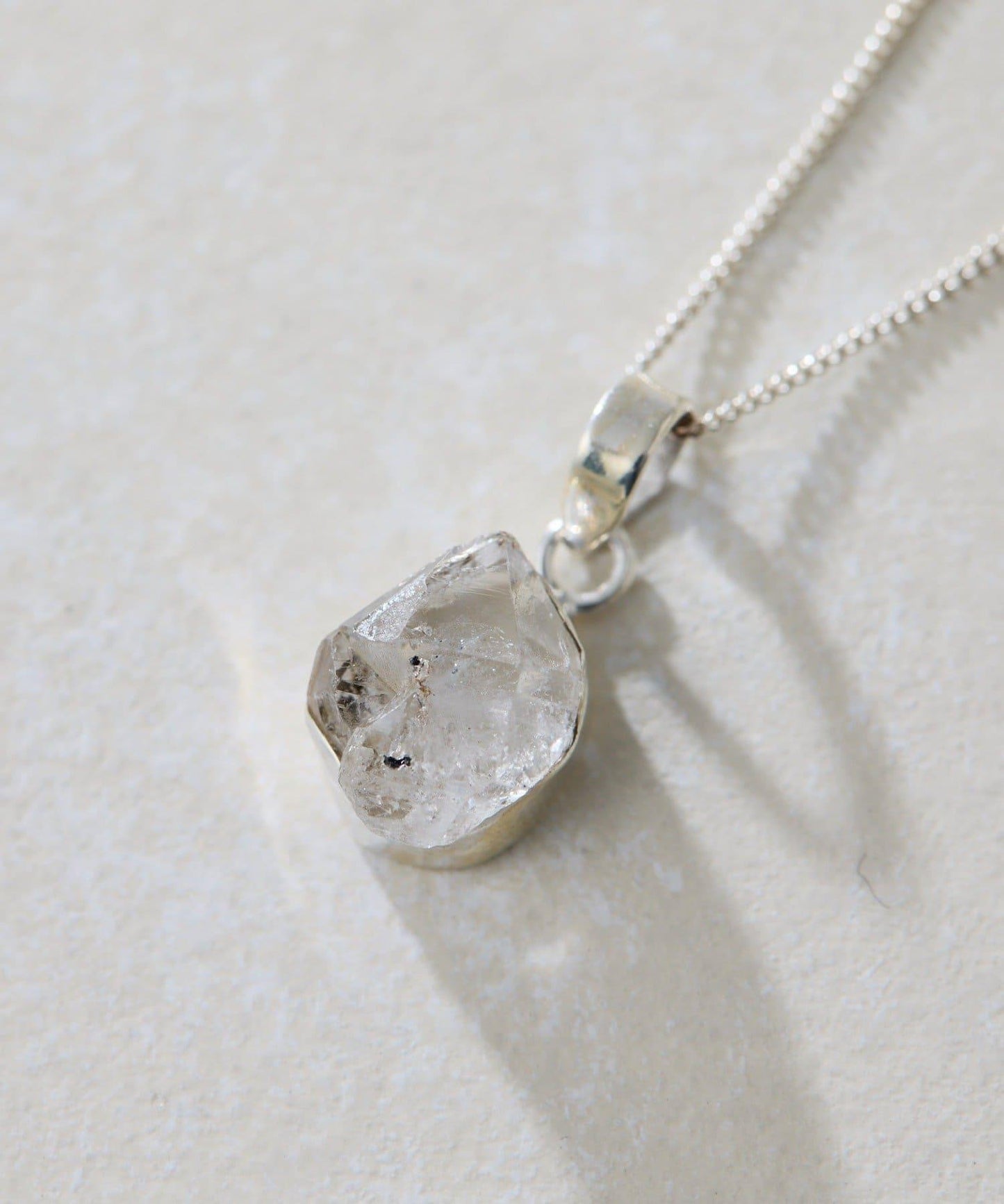《スターリングシルバー使用》哈基瑪水晶項鍊