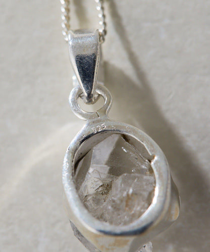 《スターリングシルバー使用》哈基瑪水晶項鍊