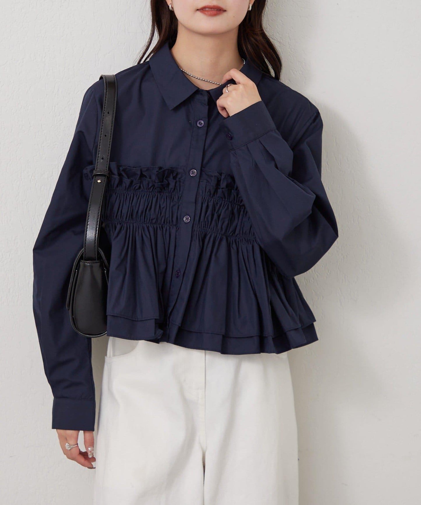 褶皺層疊女式襯衫