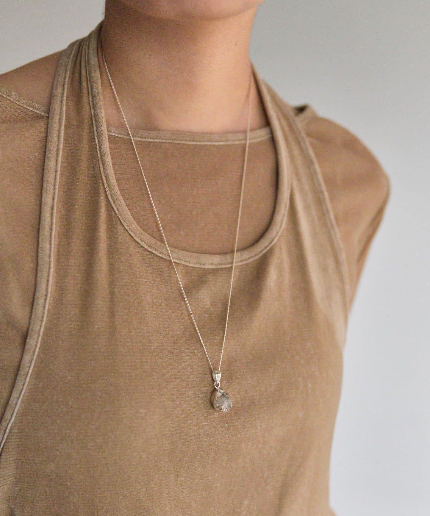 《スターリングシルバー使用》哈基瑪水晶項鍊