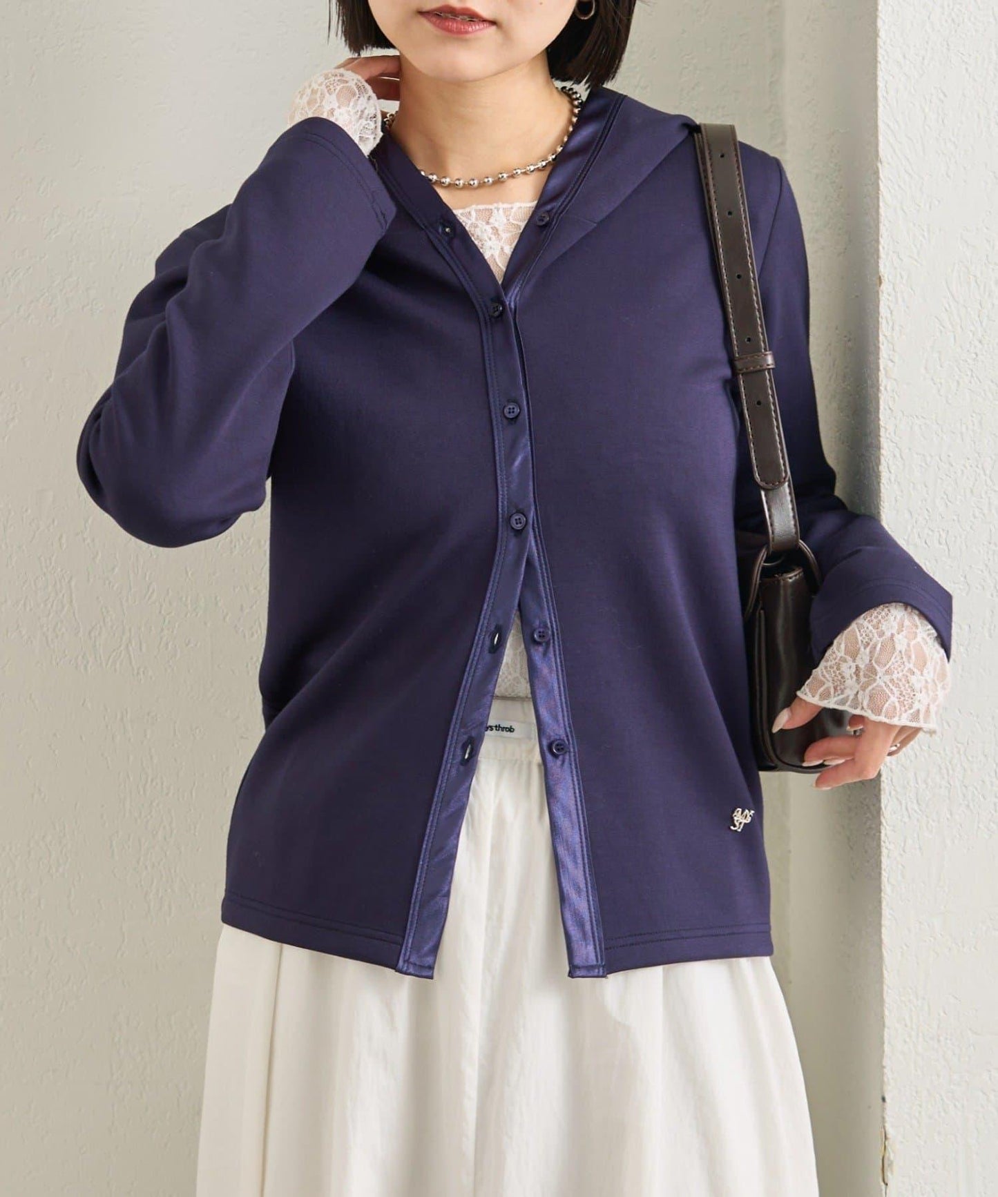 緞面拼接針織連帽衛衣