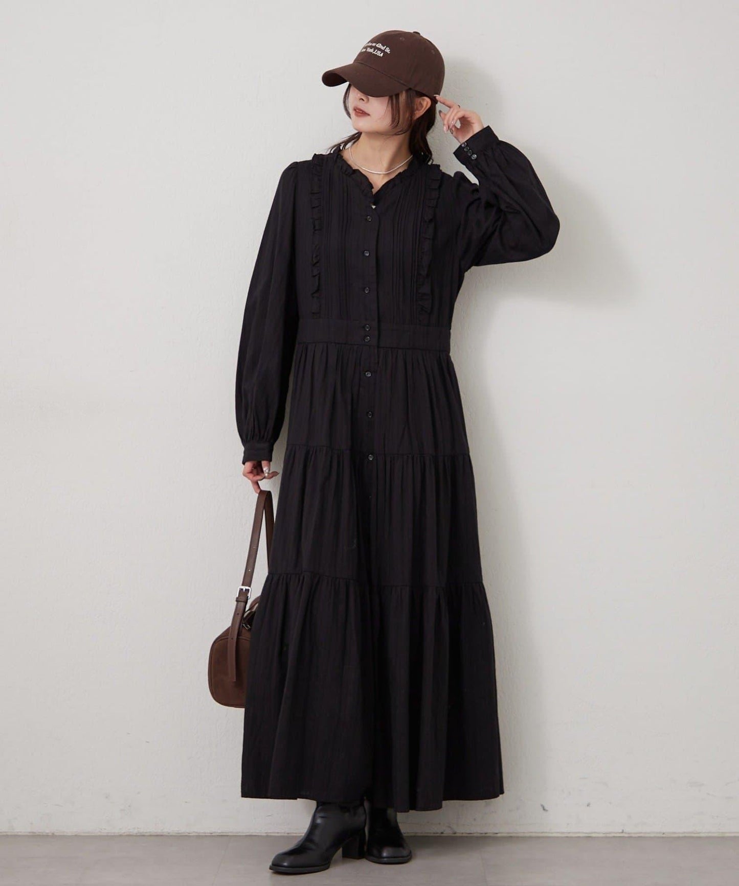 棉質荷葉邊連衣裙