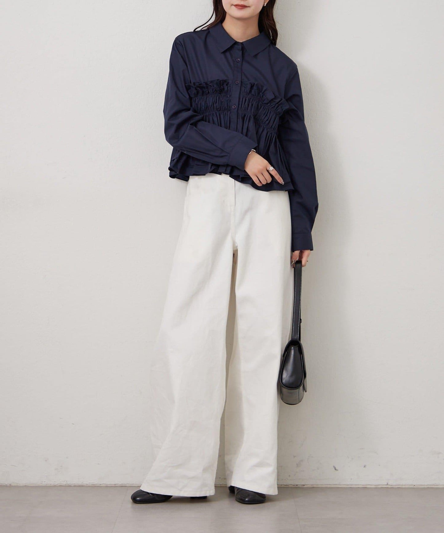 褶皺層疊女式襯衫