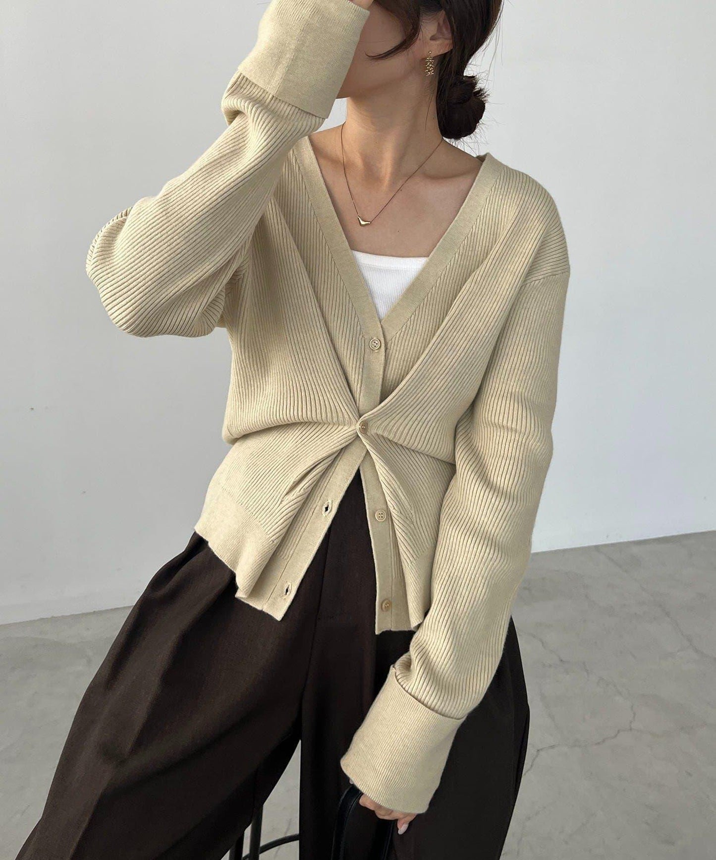 收腰針織衫