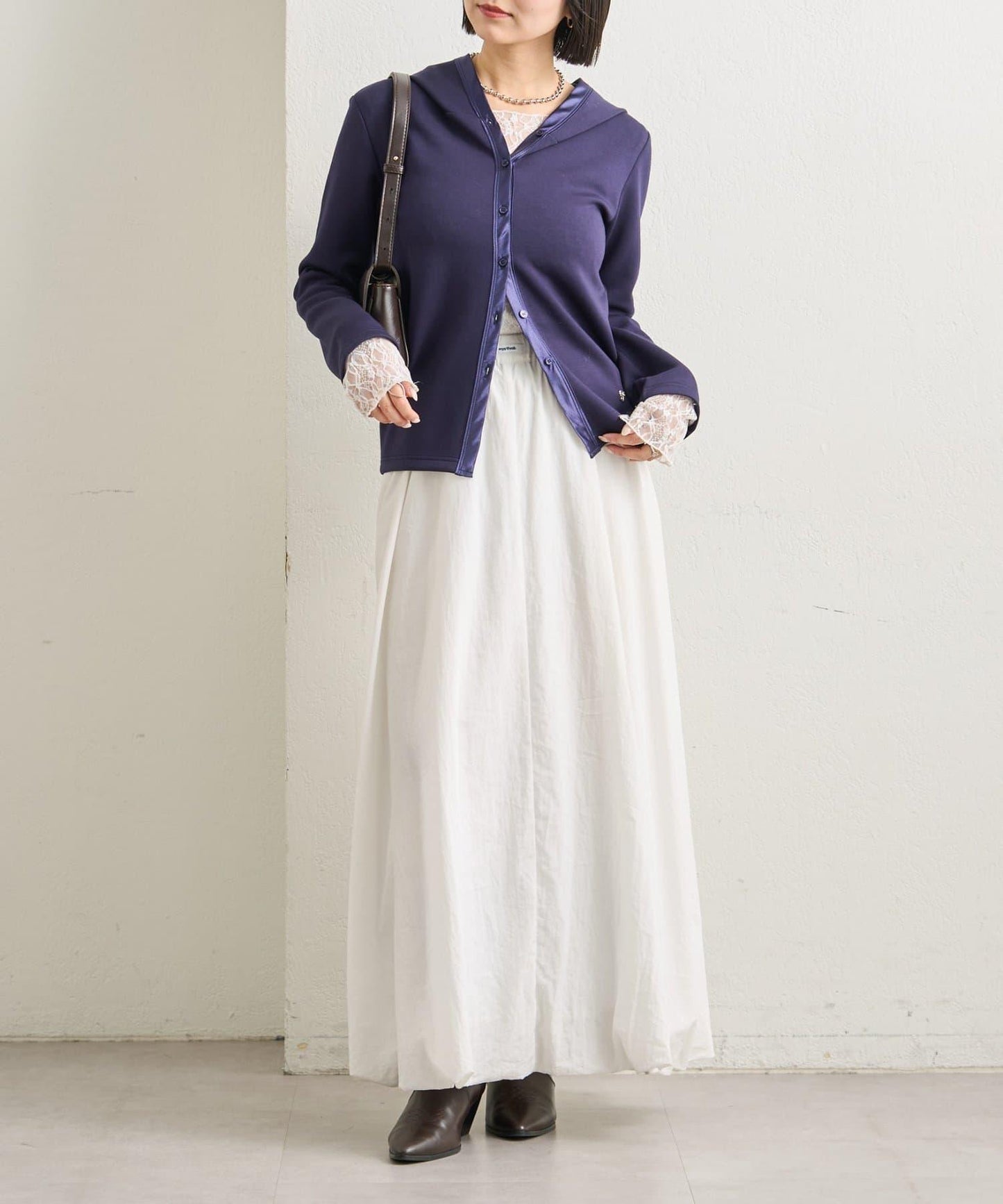 緞面拼接針織連帽衛衣