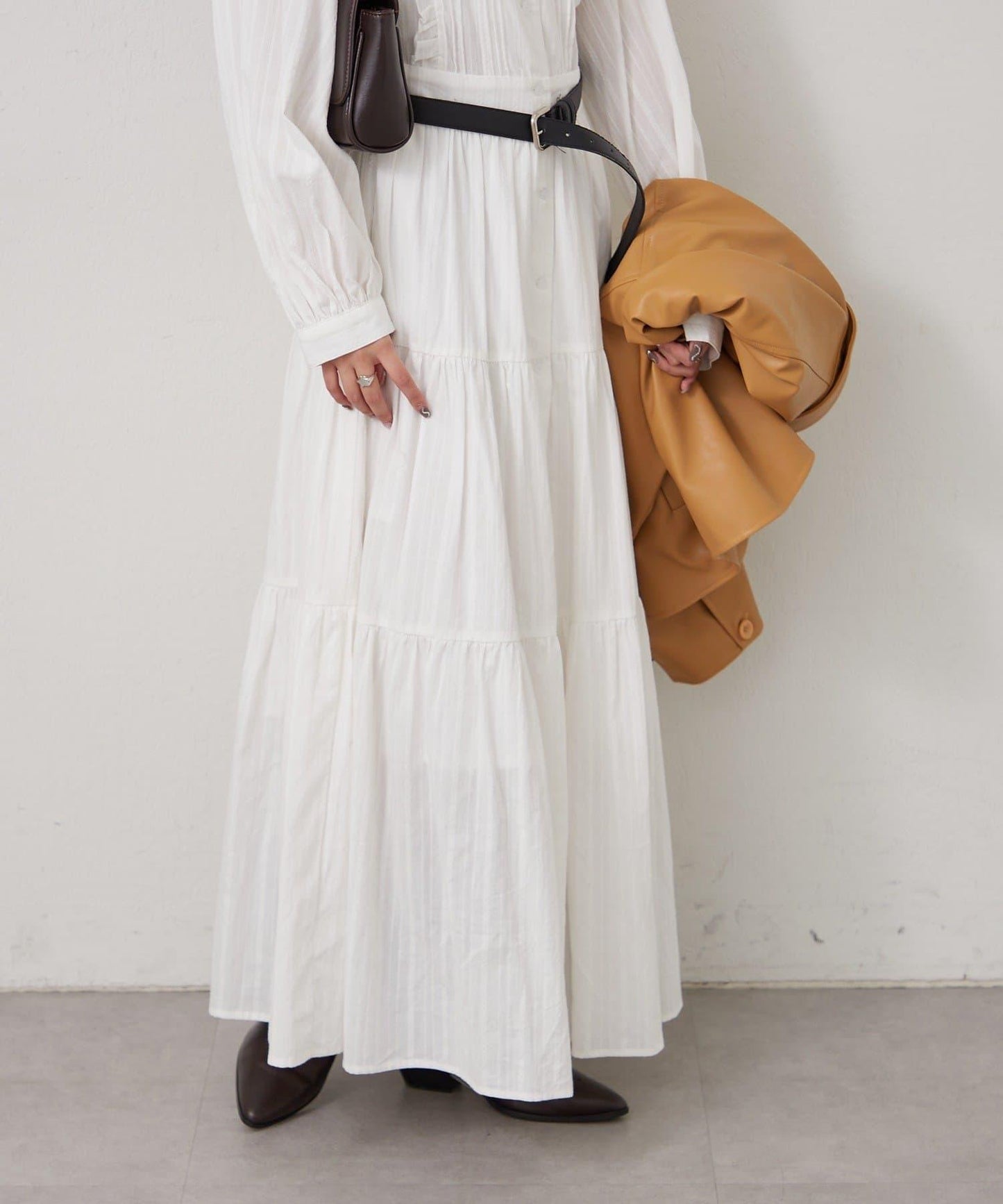 棉質荷葉邊連衣裙