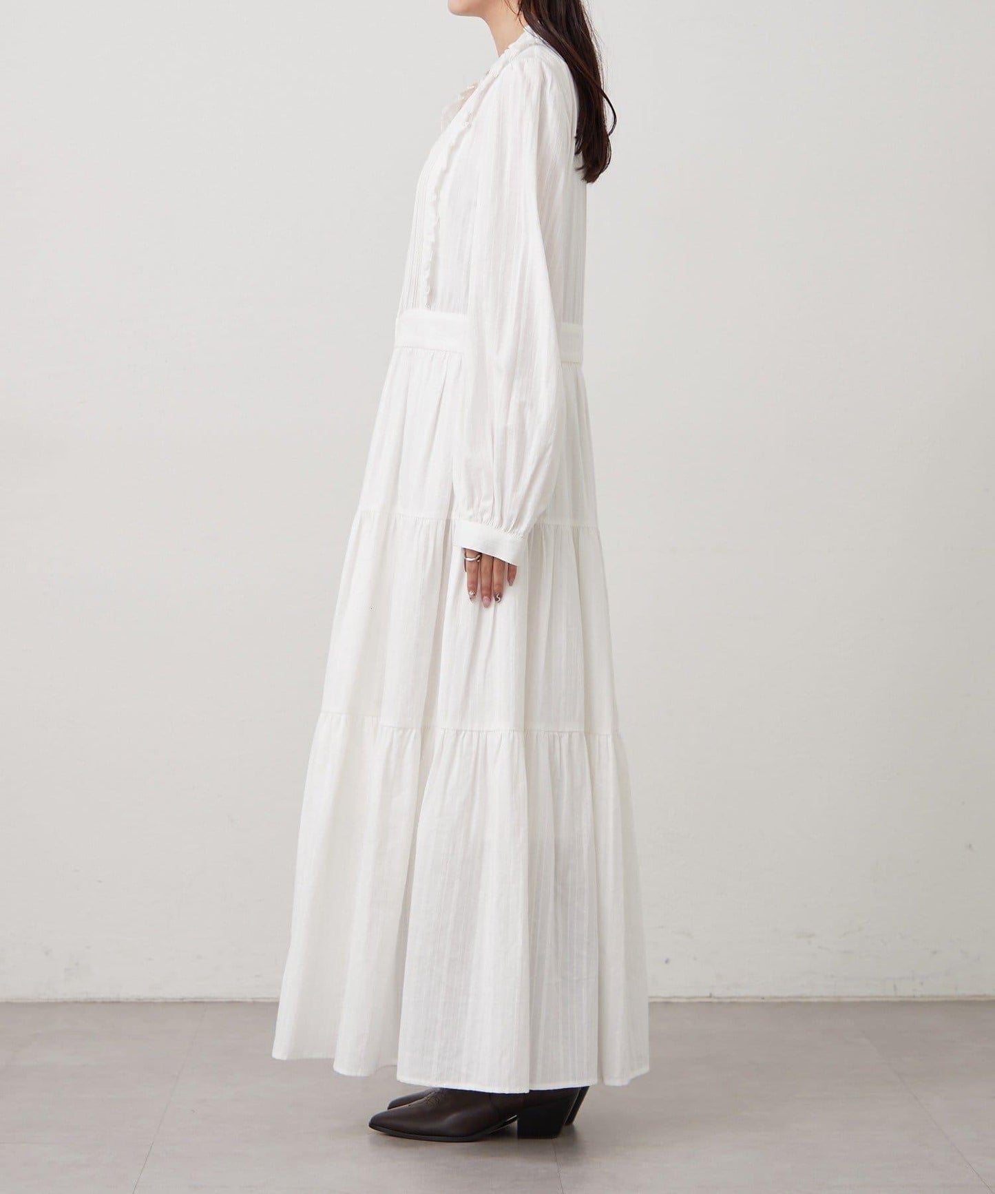 棉質荷葉邊連衣裙