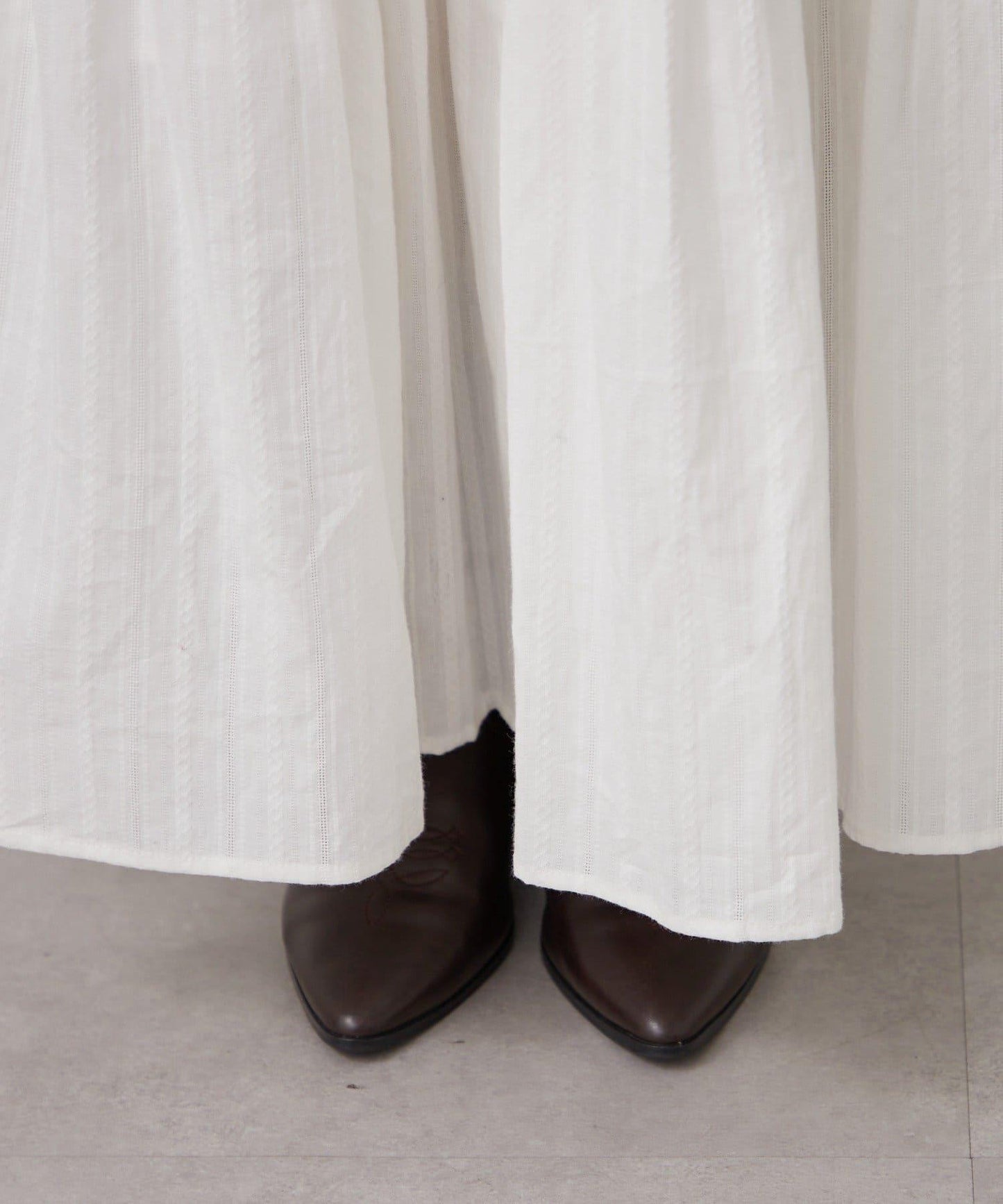 棉質荷葉邊連衣裙