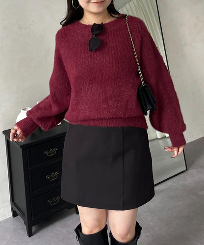 背部金屬裝飾船領長毛針織衫