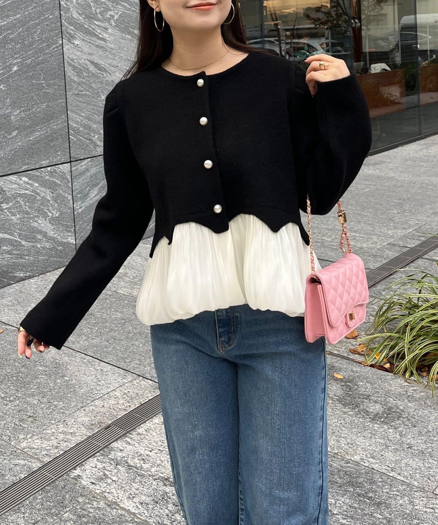 下襬氣球珍珠紐扣拼接荷葉邊針織衫