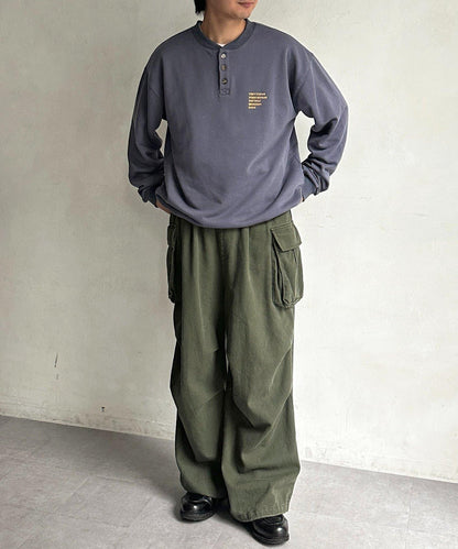 復古風格胸部刺繡亨利領衛衣