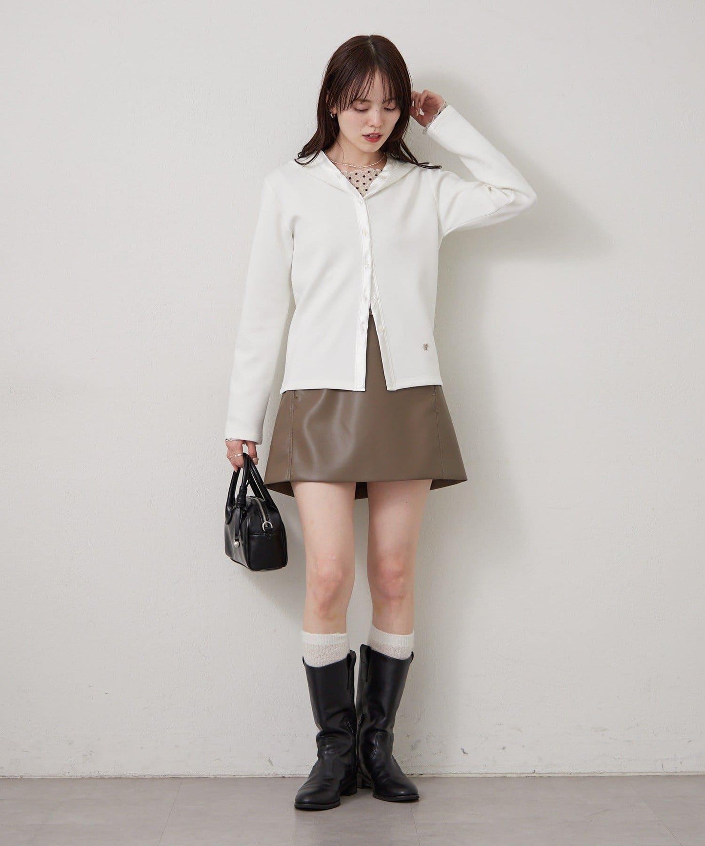 緞面拼接針織連帽衛衣