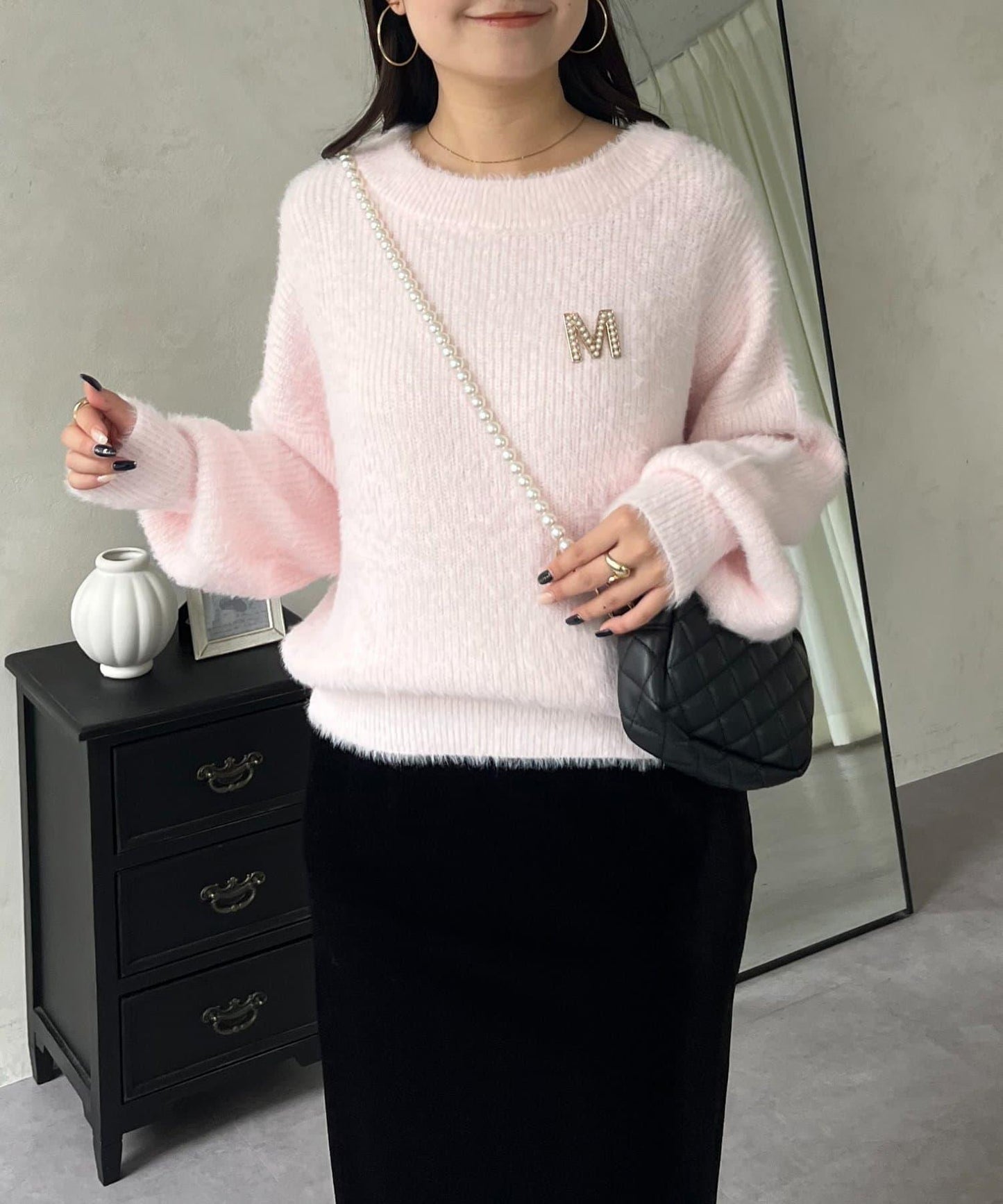 背部金屬裝飾船領長毛針織衫