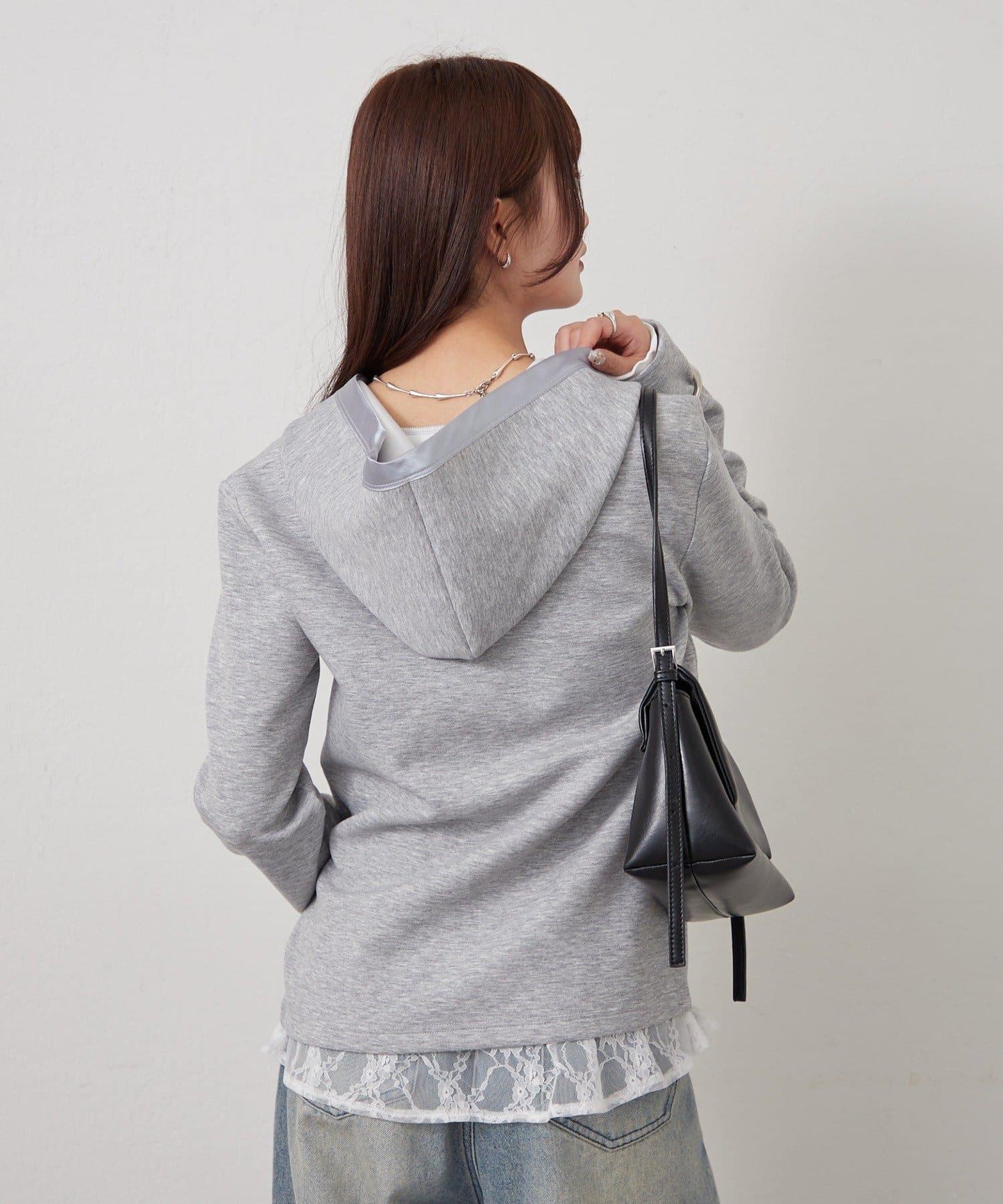 緞面拼接針織連帽衛衣