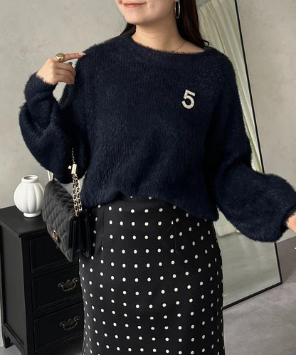 背部金屬裝飾船領長毛針織衫