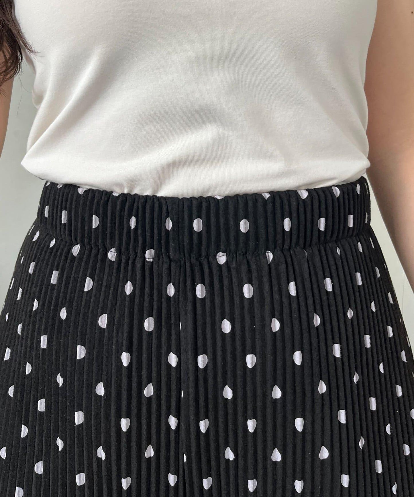 仿麂皮波點百褶褲