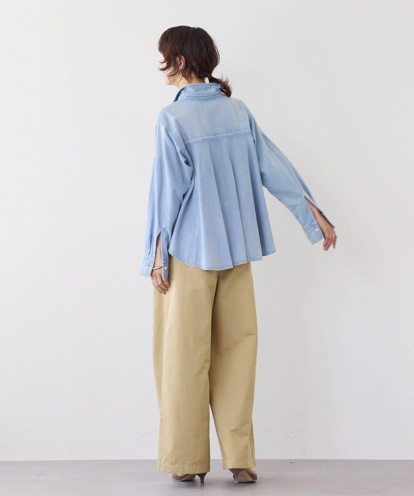 【RIMH】後襬荷葉邊短款襯衫/預計1月下旬發貨