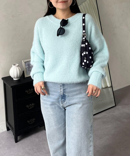 背部金屬裝飾船領長毛針織衫