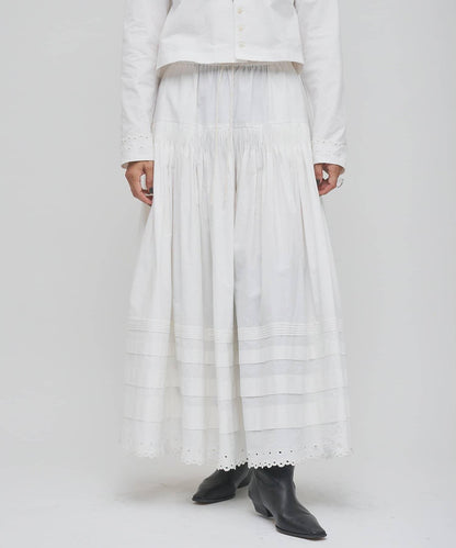 【GEMINI】波浪邊刺繡半身裙