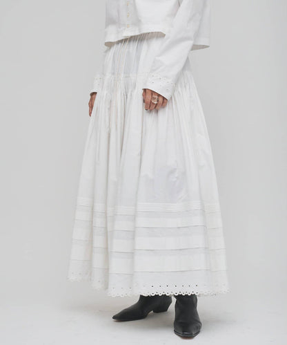 【GEMINI】波浪邊刺繡半身裙