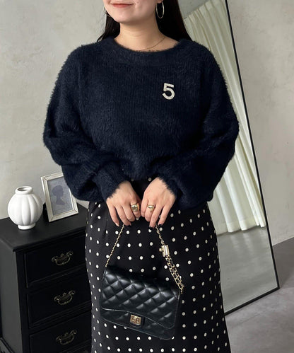 背部金屬裝飾船領長毛針織衫