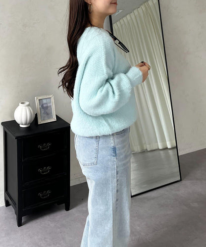 背部金屬裝飾船領長毛針織衫
