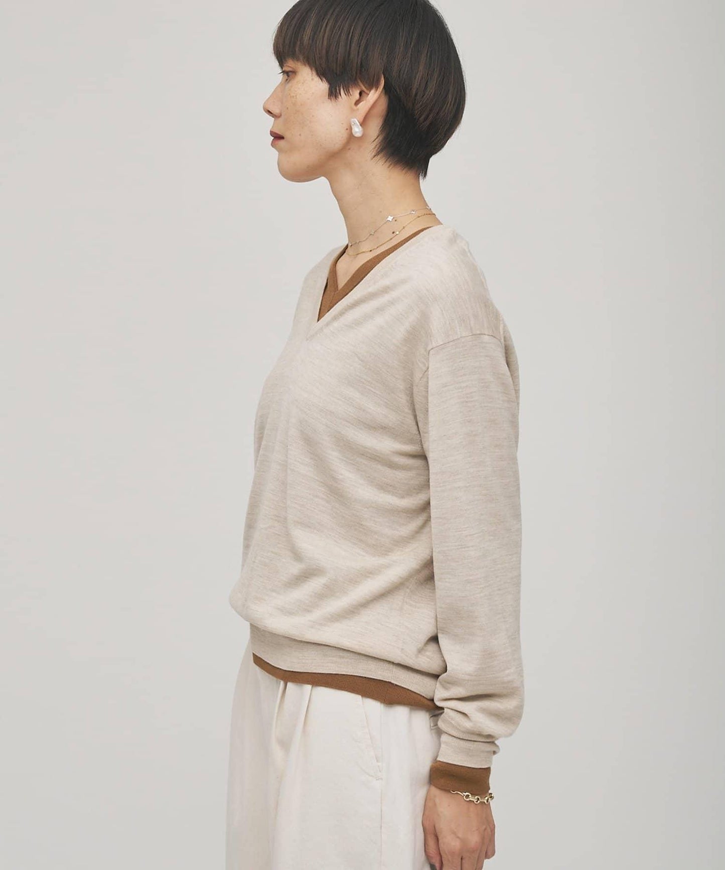 【GEMINI】高密度V領針織套頭衫