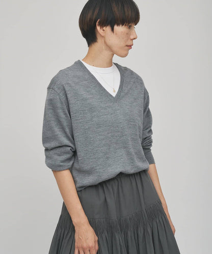【GEMINI】高密度V領針織套頭衫