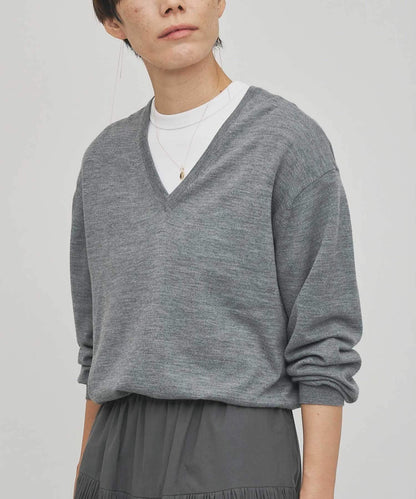 【GEMINI】高密度V領針織套頭衫