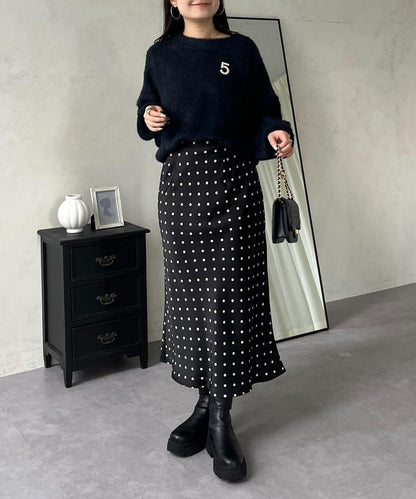 緞面波點斜裁半身裙