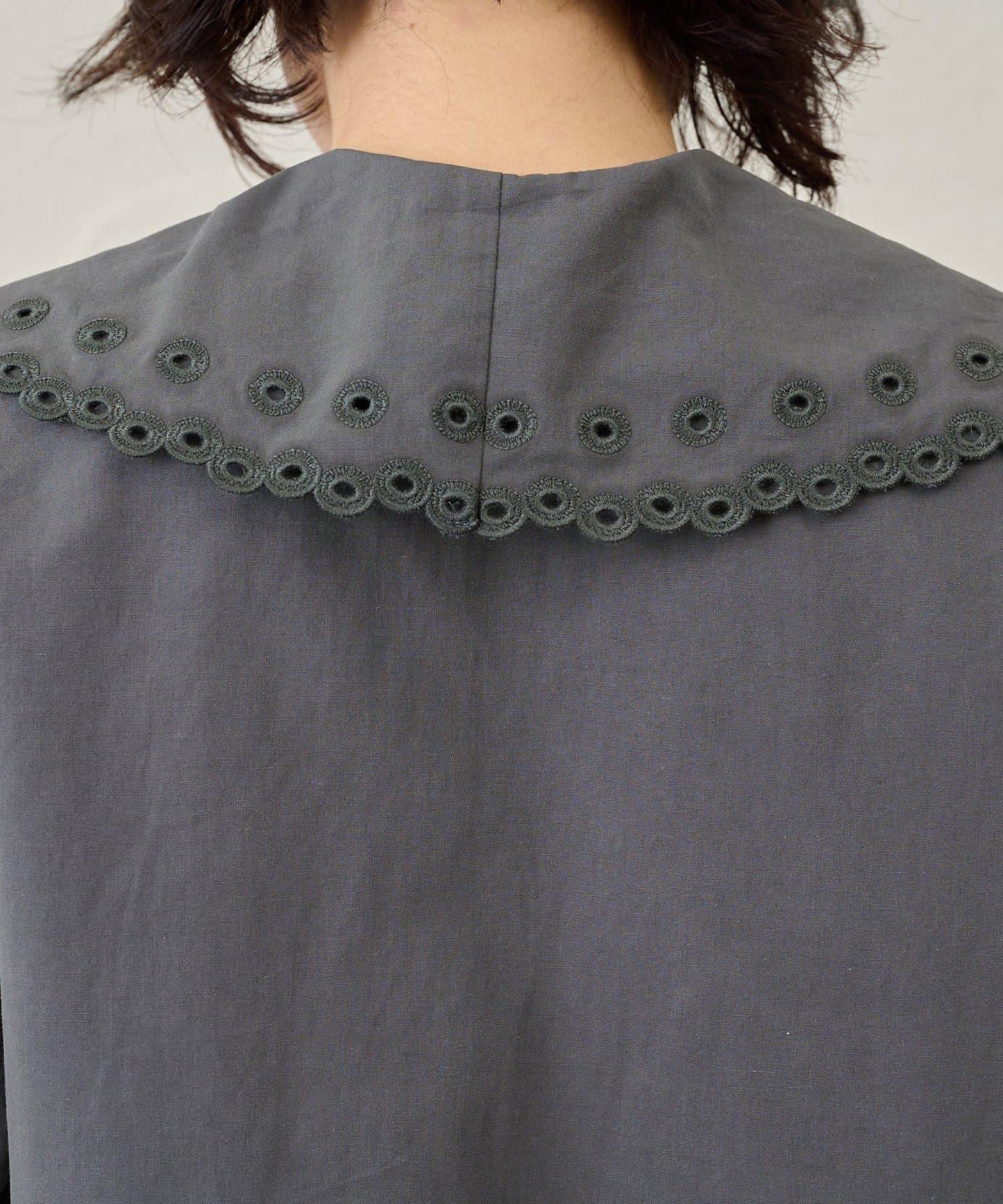 【GEMINI】波浪邊襯衫