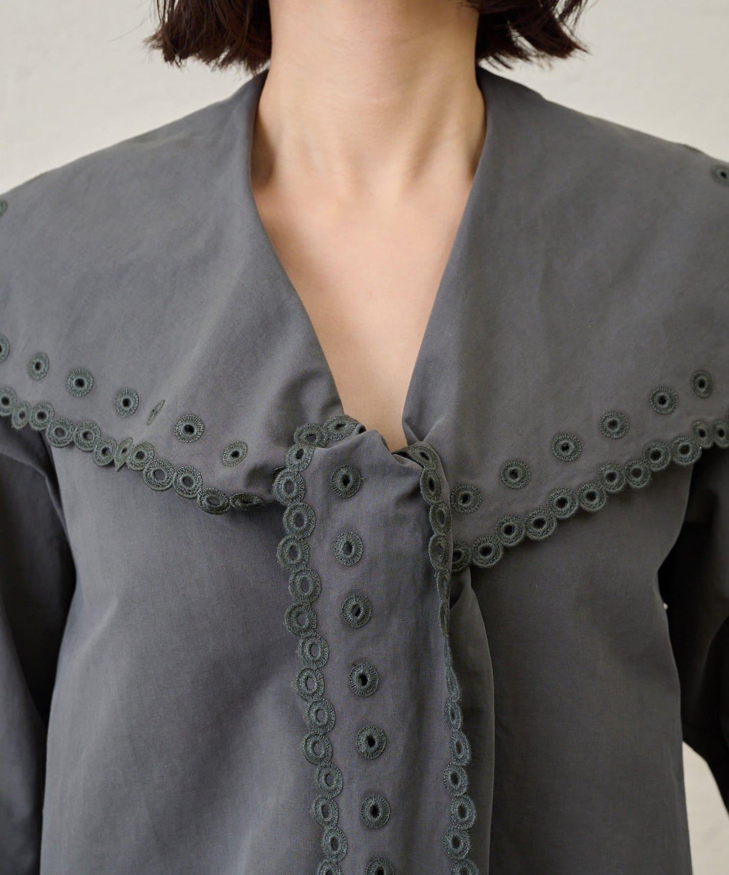 【GEMINI】波浪邊襯衫