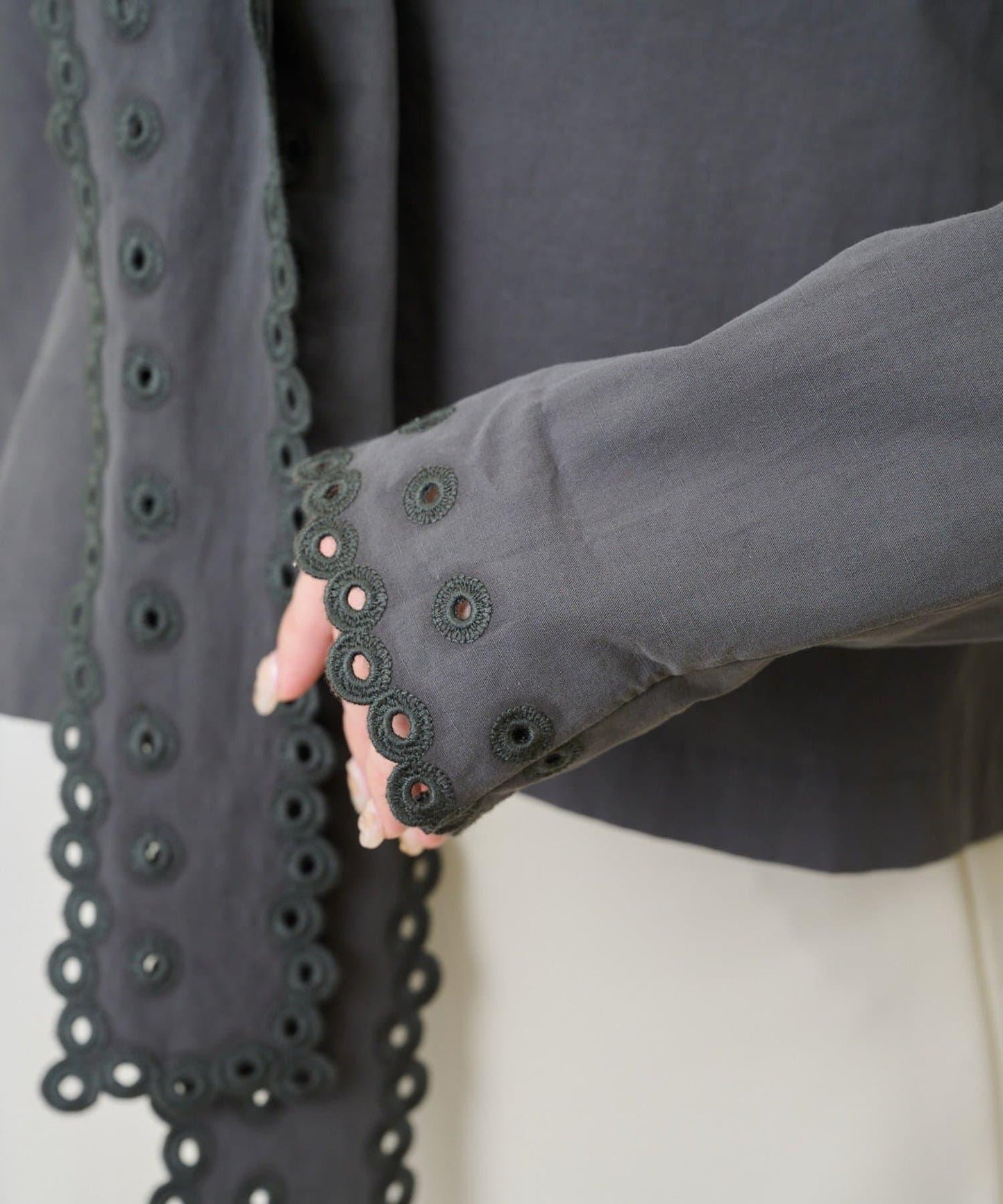 【GEMINI】波浪邊襯衫