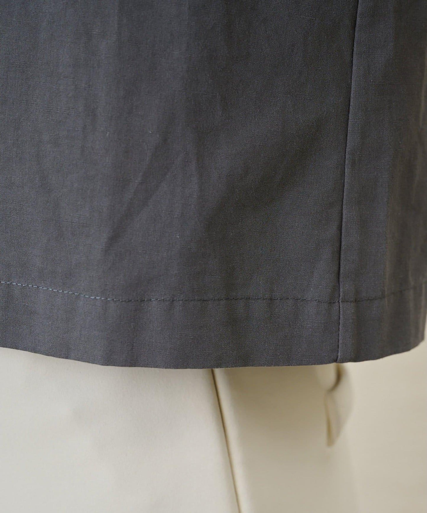 【GEMINI】波浪邊襯衫