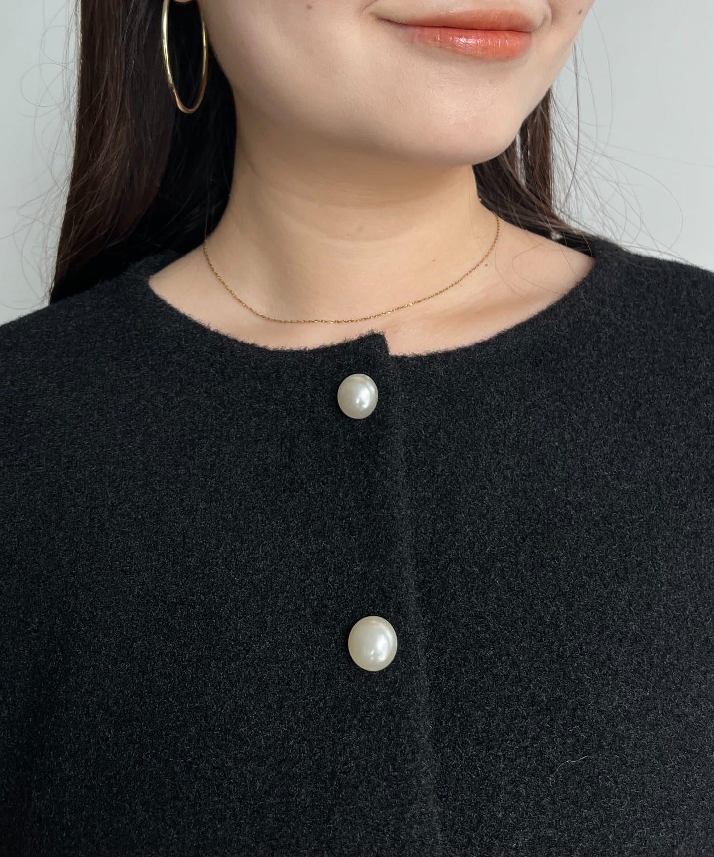 下襬氣球珍珠紐扣拼接荷葉邊針織衫