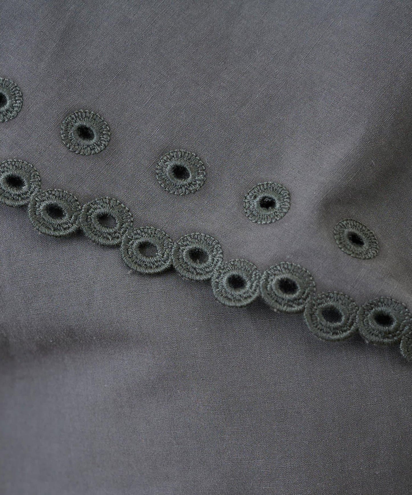 【GEMINI】波浪邊襯衫