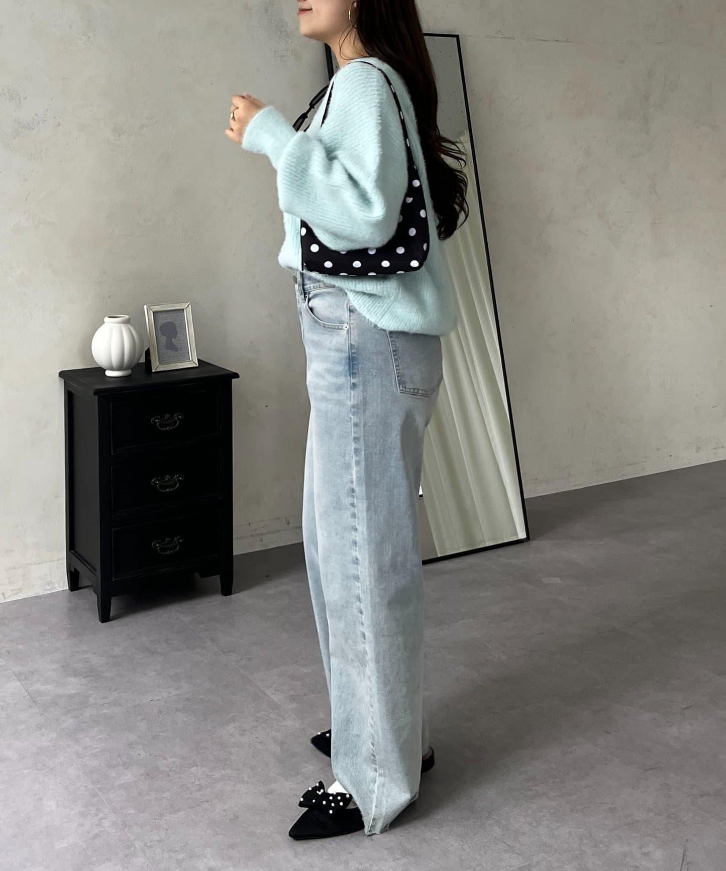 背部金屬裝飾船領長毛針織衫