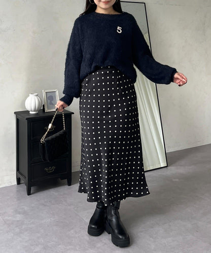 緞面波點斜裁半身裙