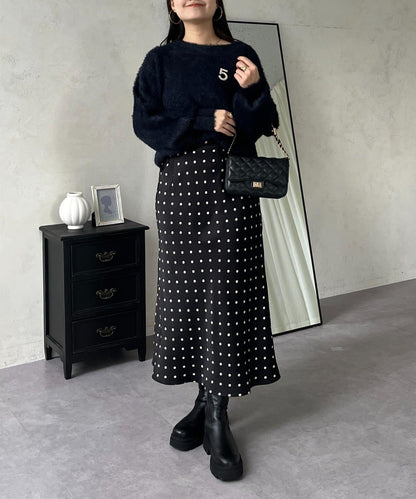 緞面波點斜裁半身裙