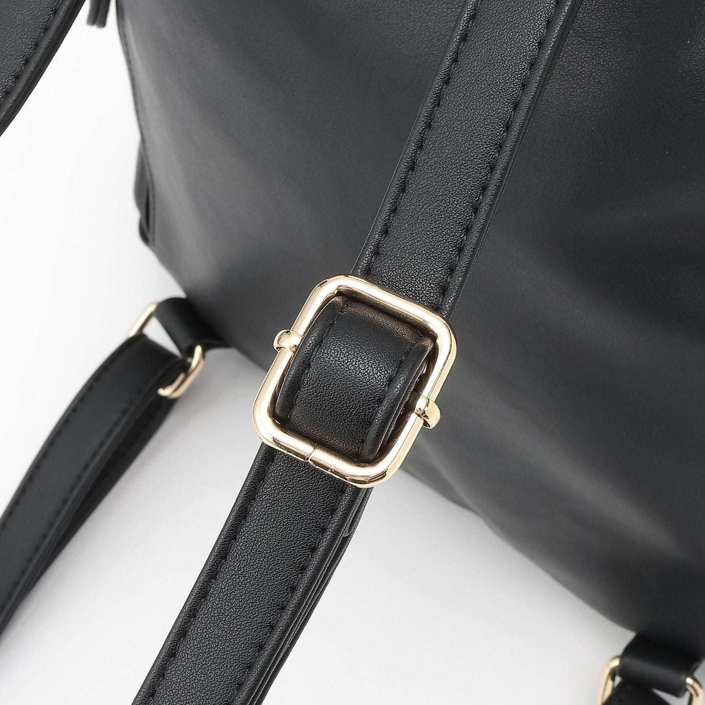 帶吊飾水桶型雙肩包