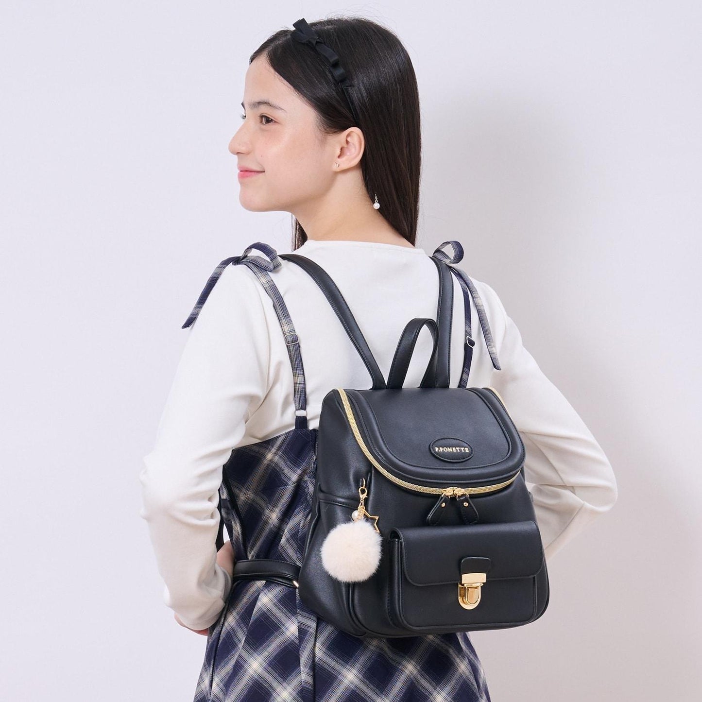 帶吊飾水桶型雙肩包